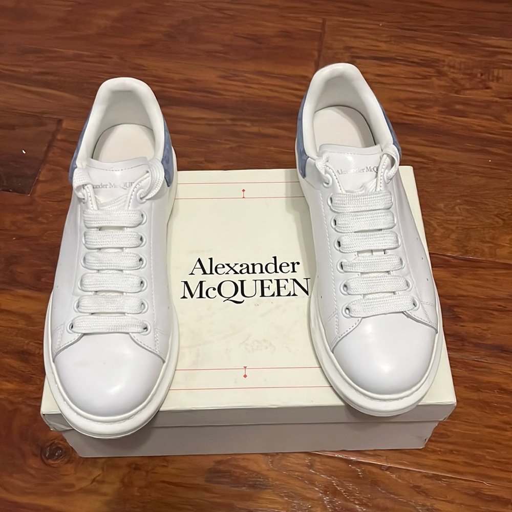 Alexander Mqueens